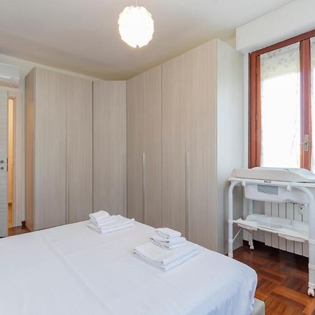Big Apartment - Alcuino 7 Milan Bagian luar foto