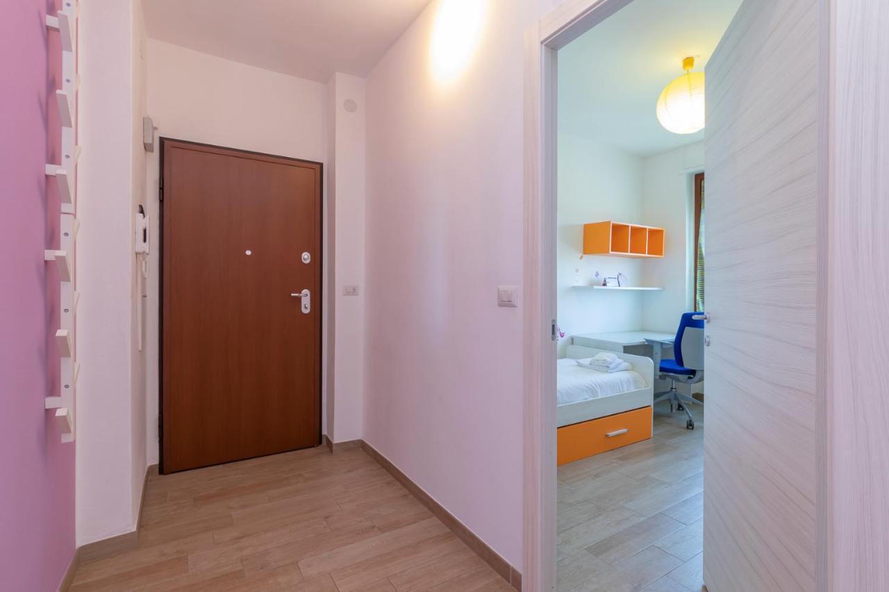 Big Apartment - Alcuino 7 Milan Bagian luar foto